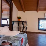 Le Coccole Hostel Katanya